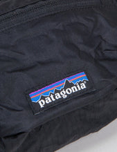 Load image into Gallery viewer, Patagonia Ultralight Black Hole Mini Hip Bag - Black
