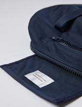 Load image into Gallery viewer, Sandqvist Hannes Gymbag - Navy Blue

