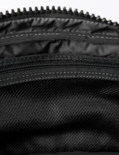 Load image into Gallery viewer, Sandqvist Felix Hip Bag - Black
